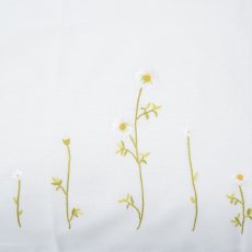 画像2: 【クチュール/ベッドリネン】手刺繍カモミール枕カバー｜白｜ (2)