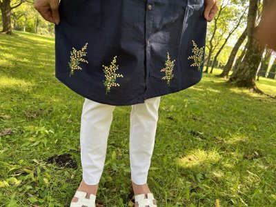 画像2: ジレにもなる手刺繍ロングシャツ　ミモザ柄｜ネイビー