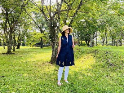 画像3: ジレにもなる手刺繍ロングシャツ　ミモザ柄｜ネイビー