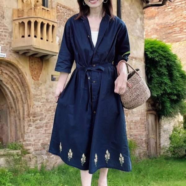 手刺繍ラウンドネック シャツワンピ ミモザ柄｜ネイビー
