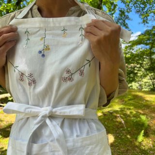 手刺繍エプロン