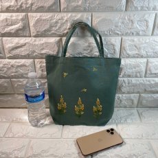 画像4: 手刺繍ミモザ柄バッグインバッグ (4)