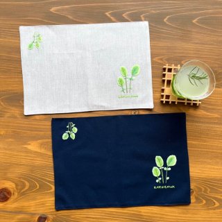 値下げしました!　ランチョンマット 手刺繍 リネン ティーマット 花水木 刺繍 ティーマットランチョンマット 2枚セット | fil et