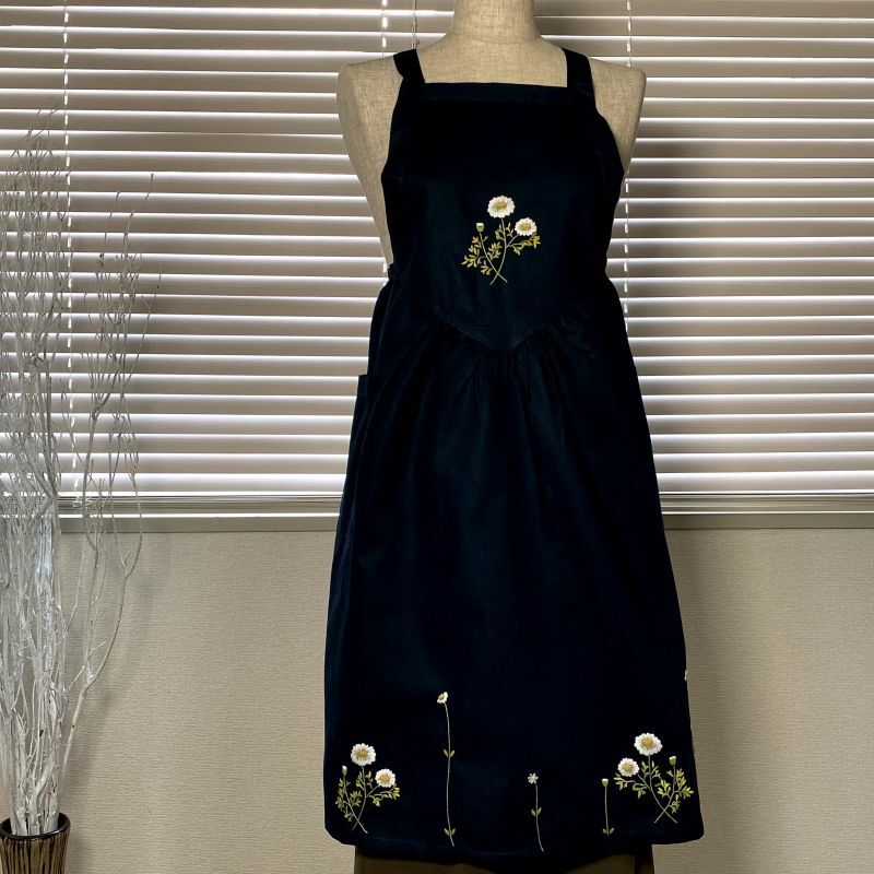 【クチュール/エプロン】カモミール手刺繍サロンエプロン｜ネイビー