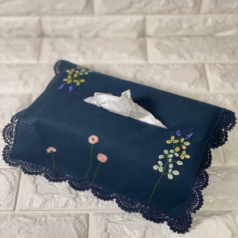 ナチュール手刺繍ティッシュカバー｜ネイビー
